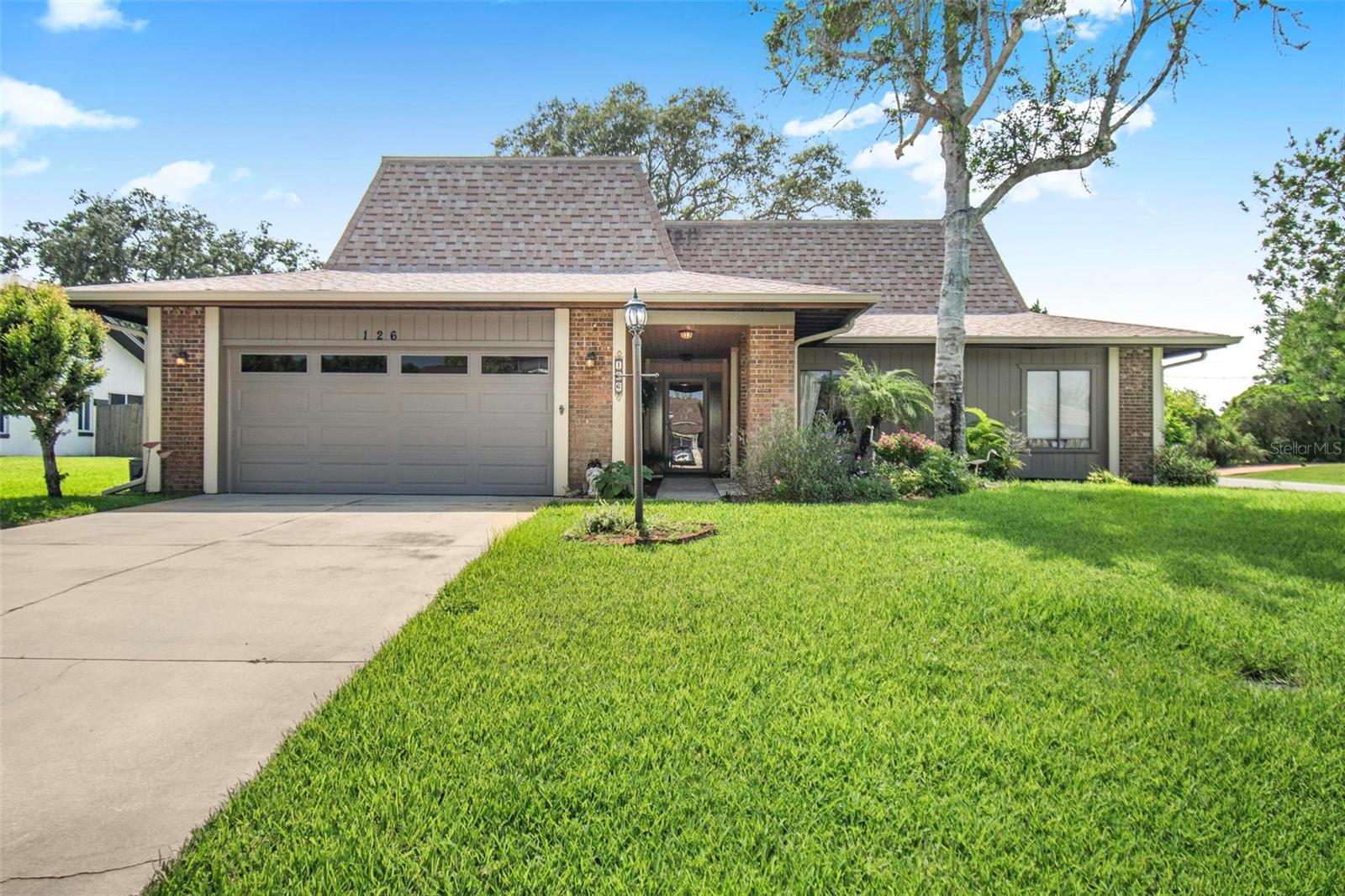 126 FLORIDA PARK DR — photo 3