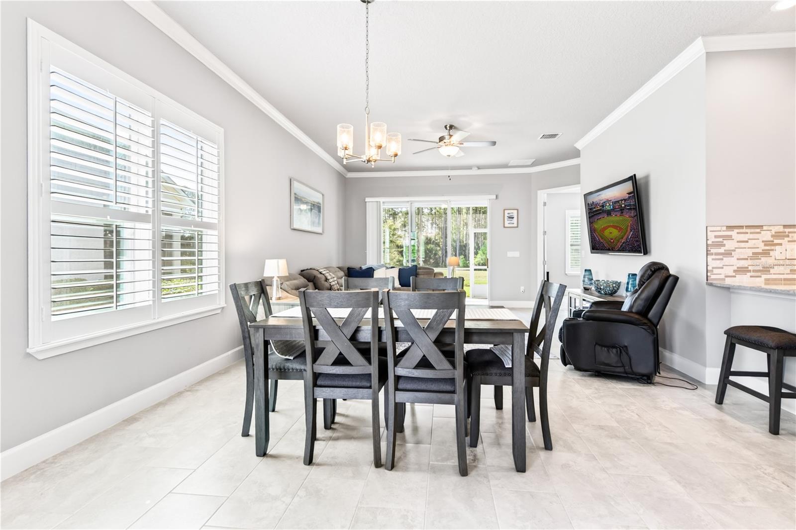 30 LONGRIDGE LN — photo 8