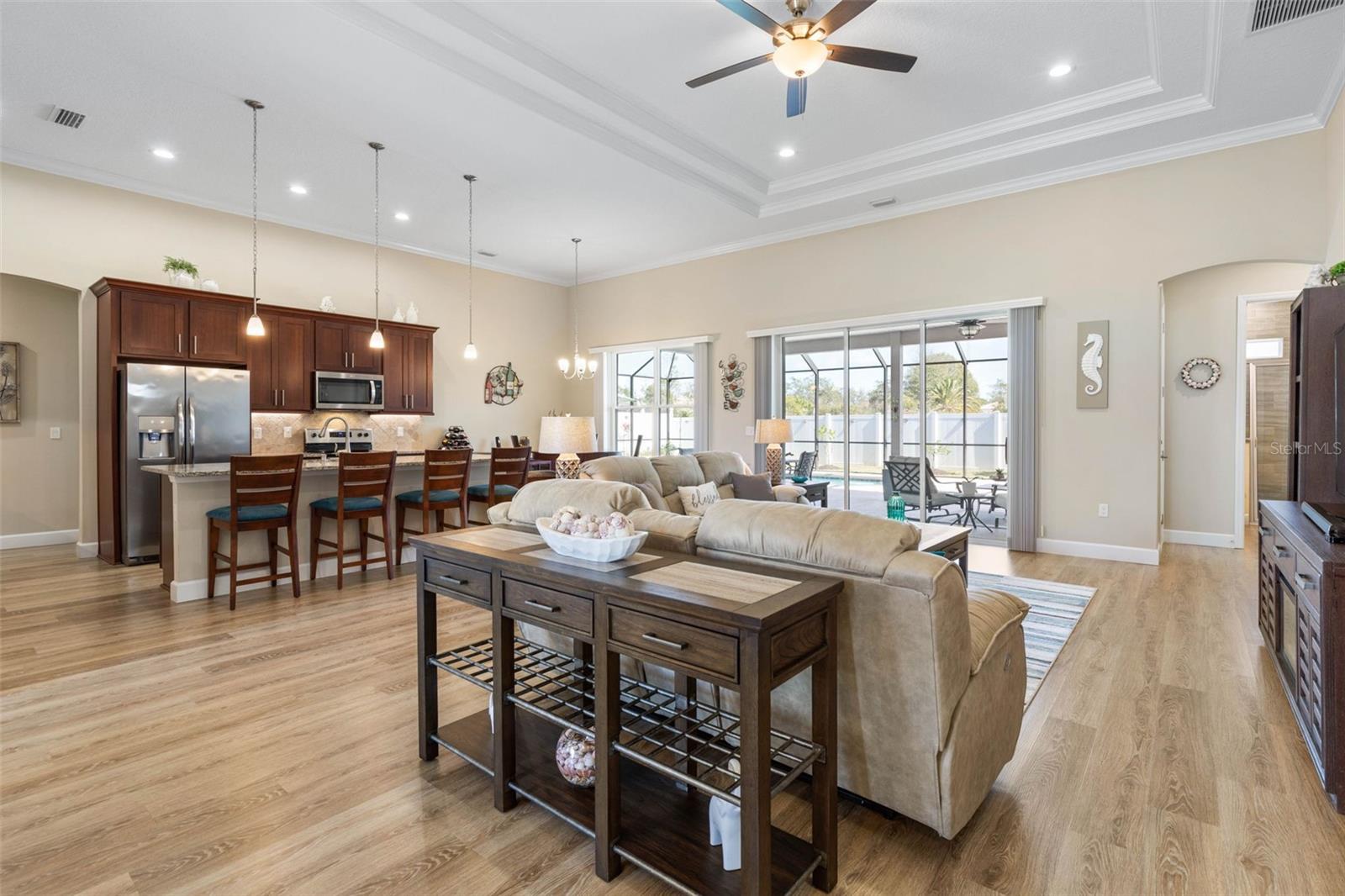 15 FAIRCHILD LN — photo 8