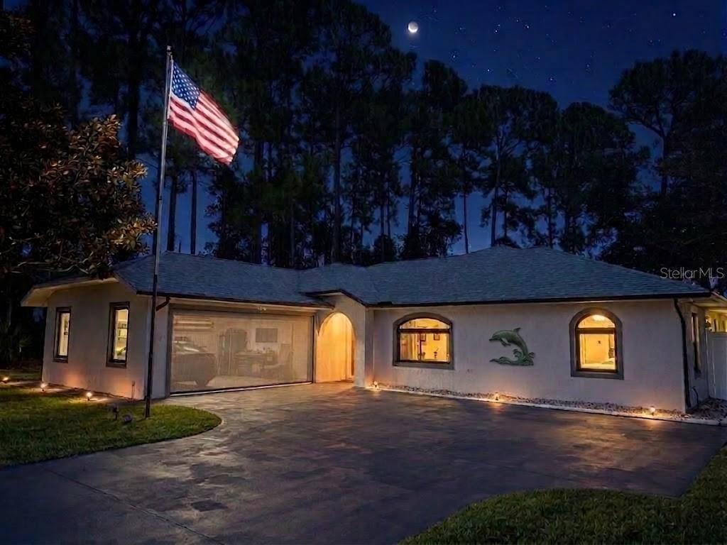 6 BOXWOOD LN