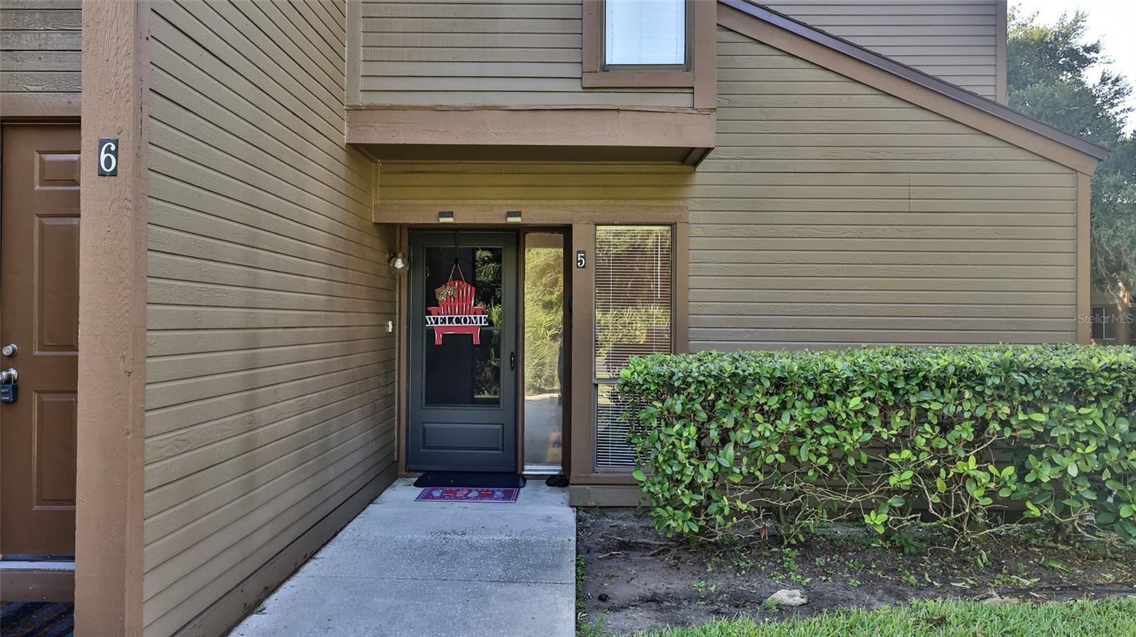 5 SHERBURY CT