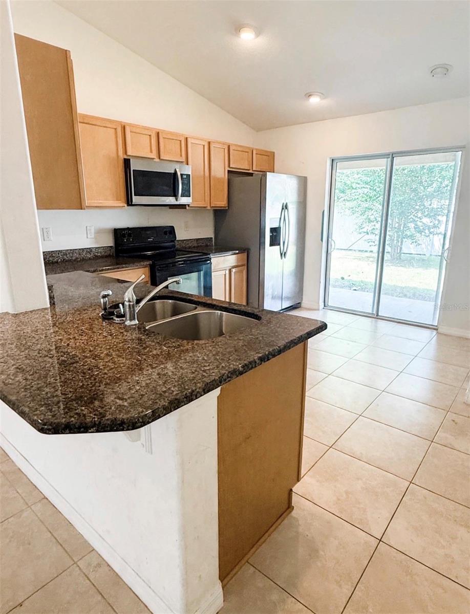 20 RAINSTONE LN #B — photo 4