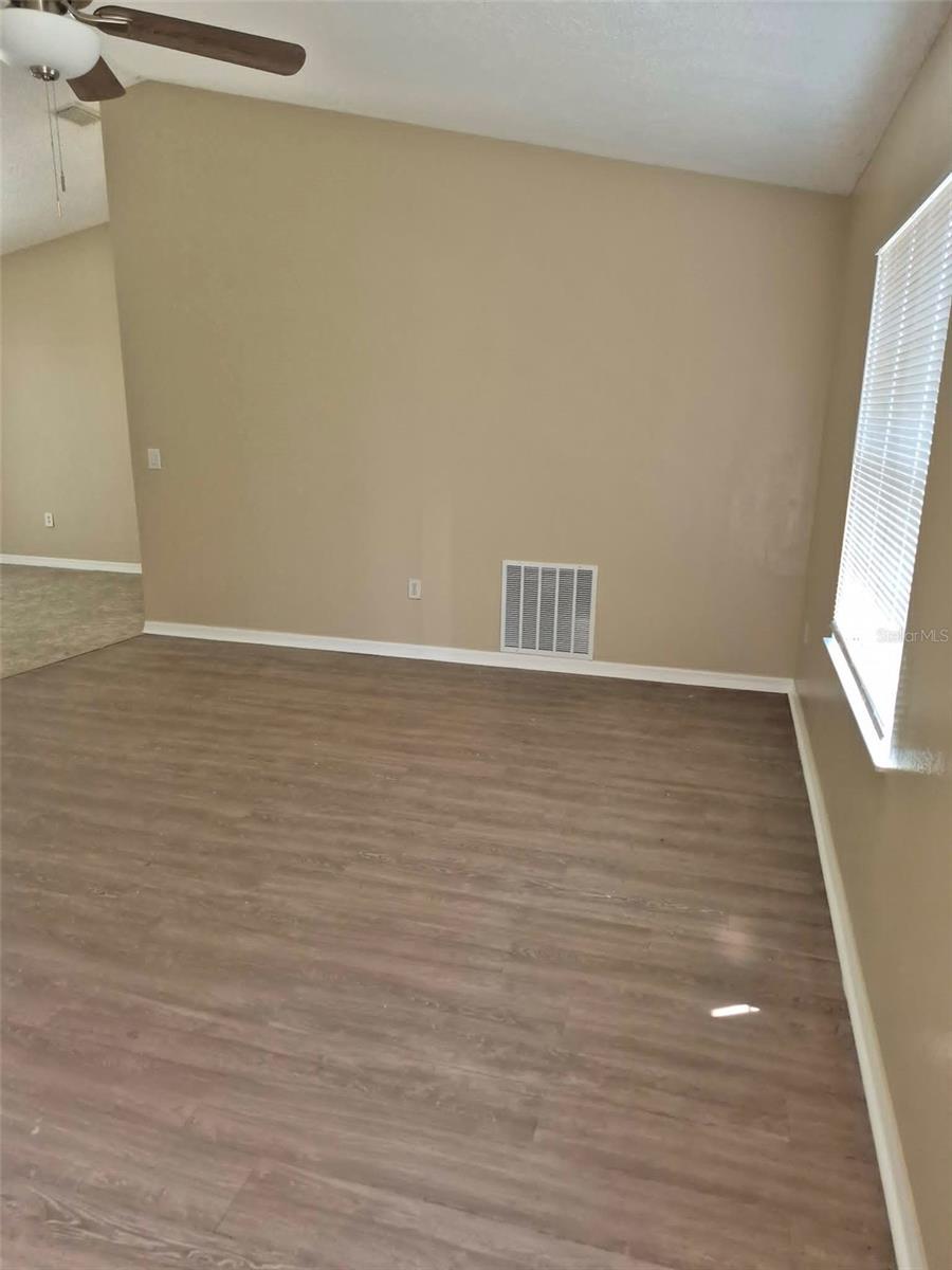 7 ROLLAND LN — photo 6