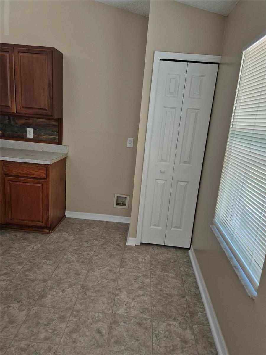 7 ROLLAND LN — photo 10