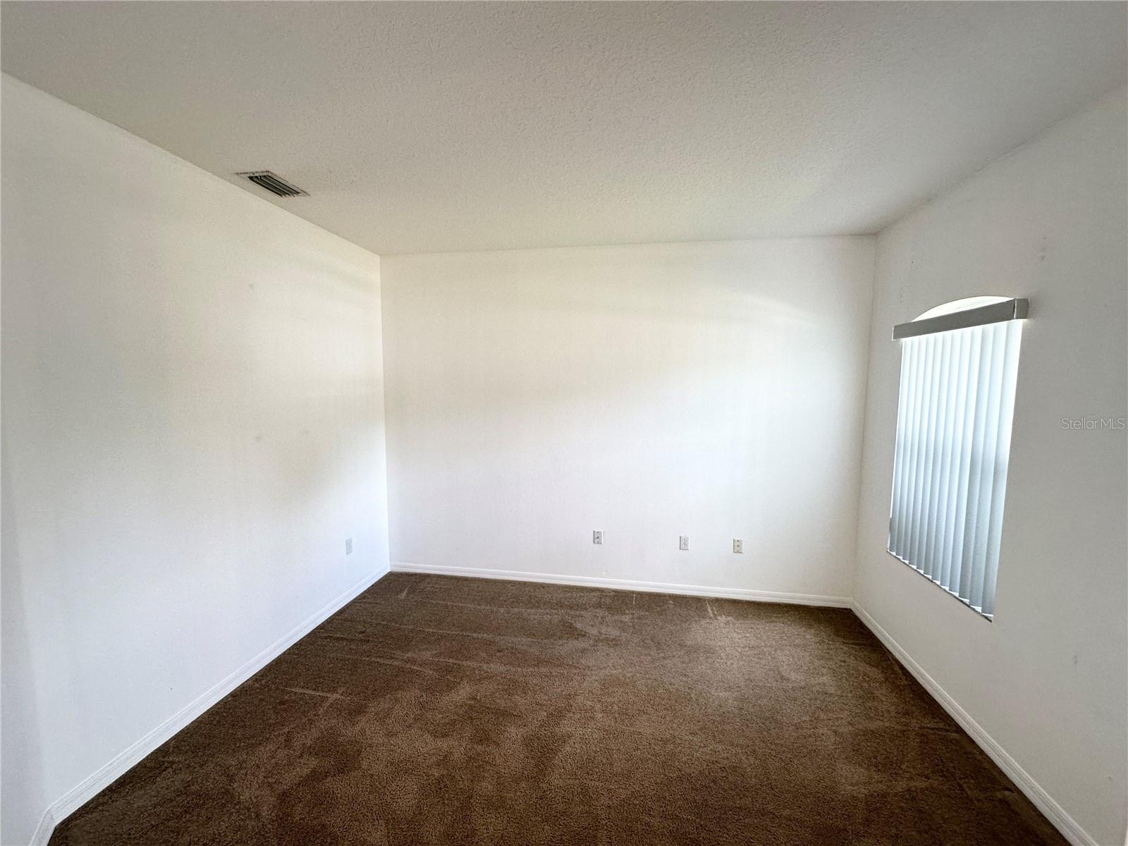 15 RUTH DR — photo 6