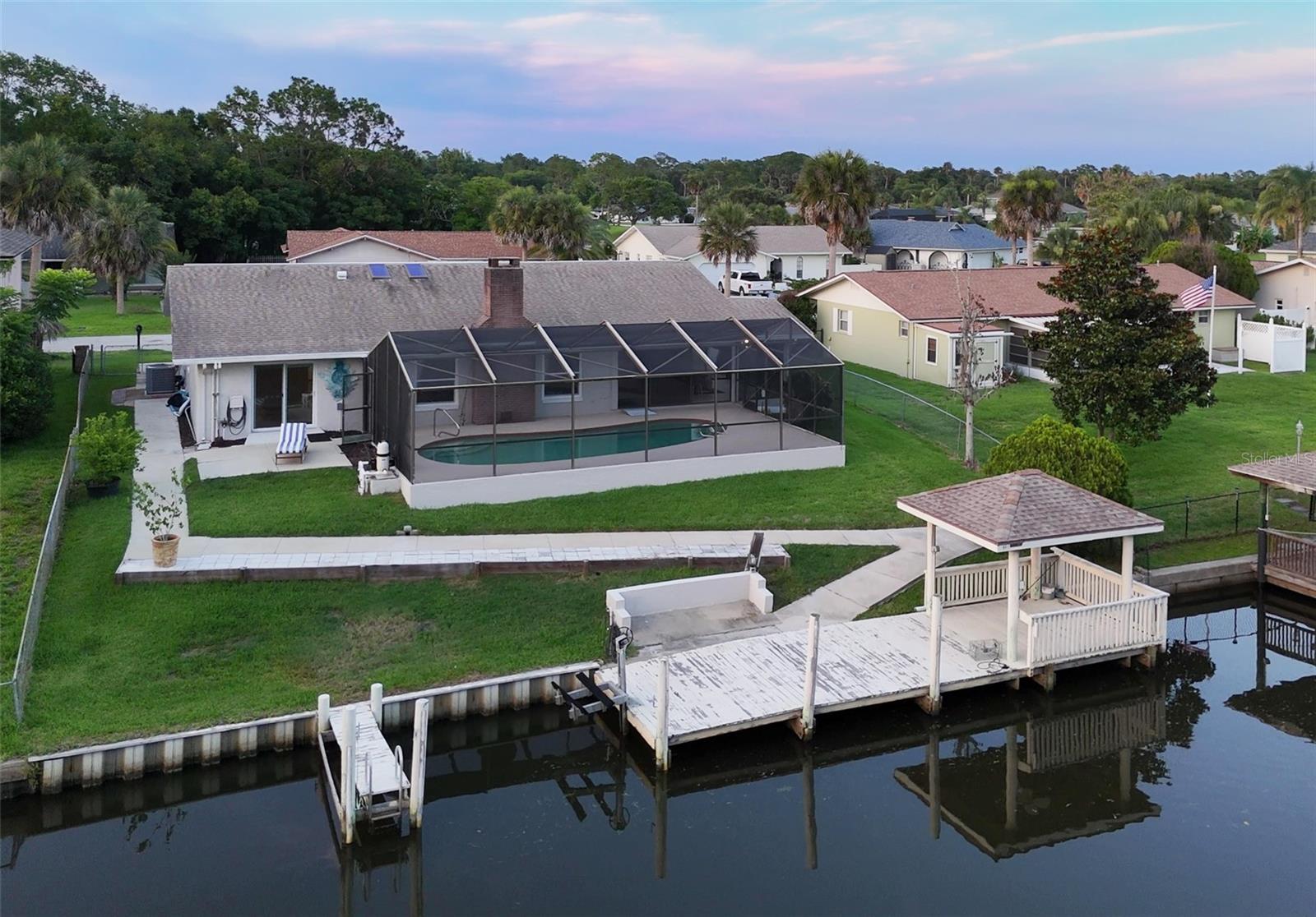 10 FELICIA CT — photo 4
