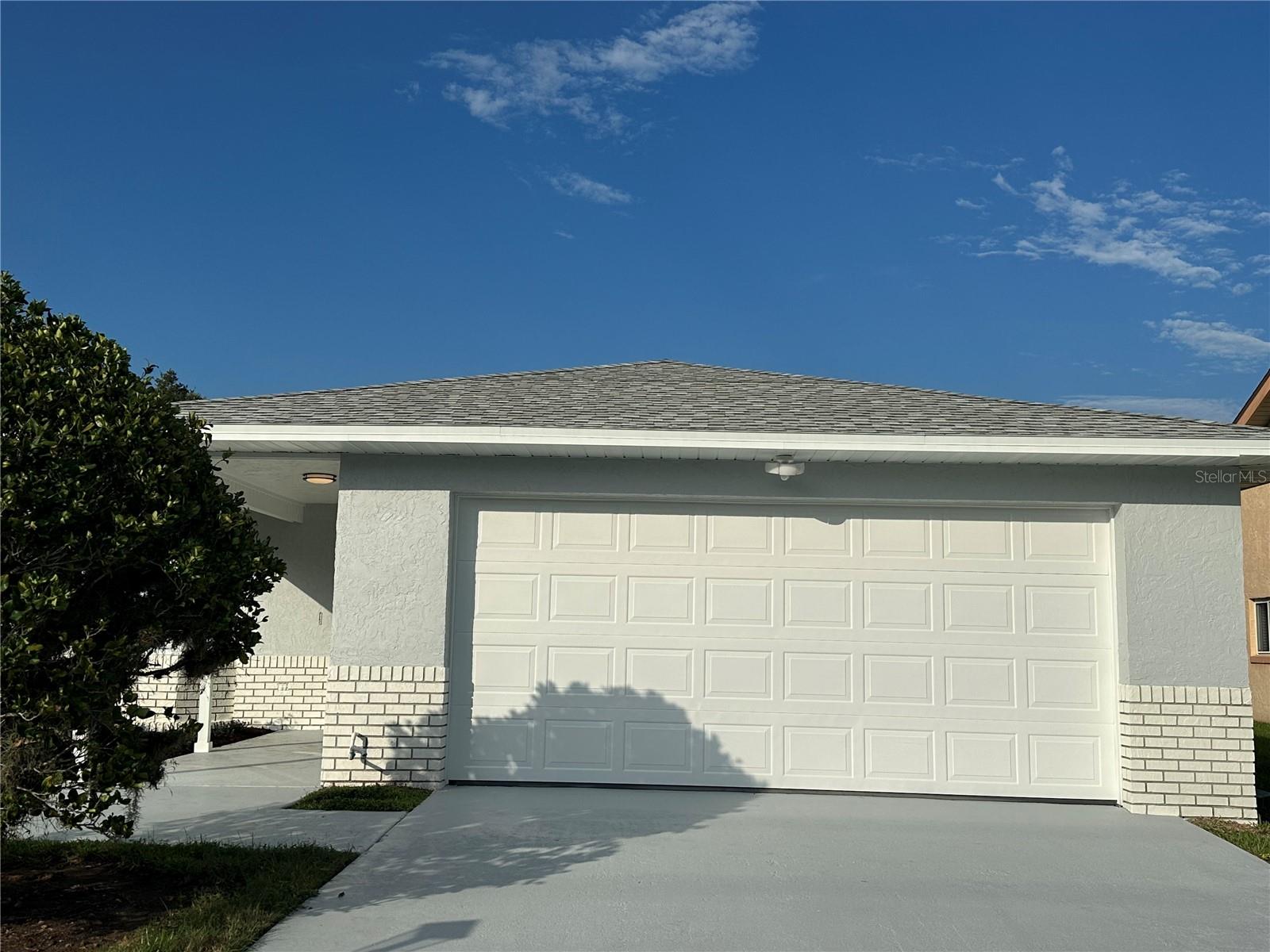 109 FLORIDA PARK DR — photo 2