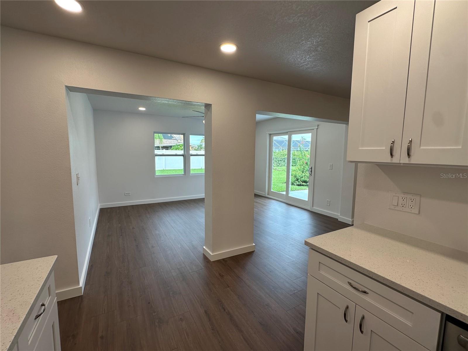 109 FLORIDA PARK DR — photo 6