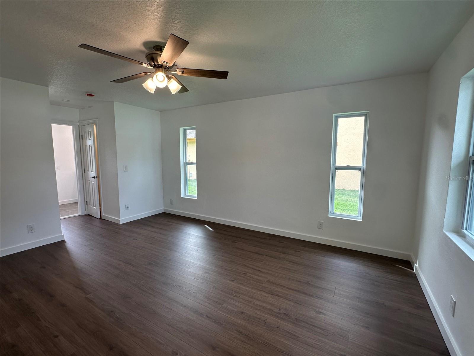 109 FLORIDA PARK DR — photo 9