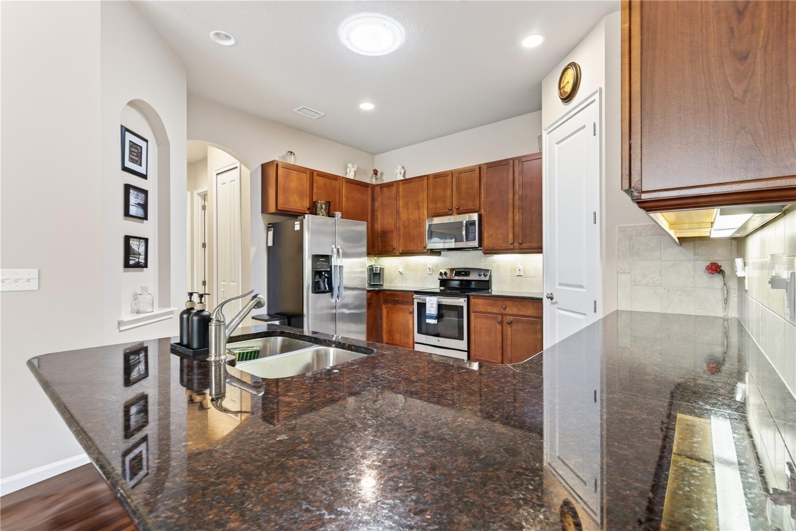 1080 KILKENNY LN — photo 12
