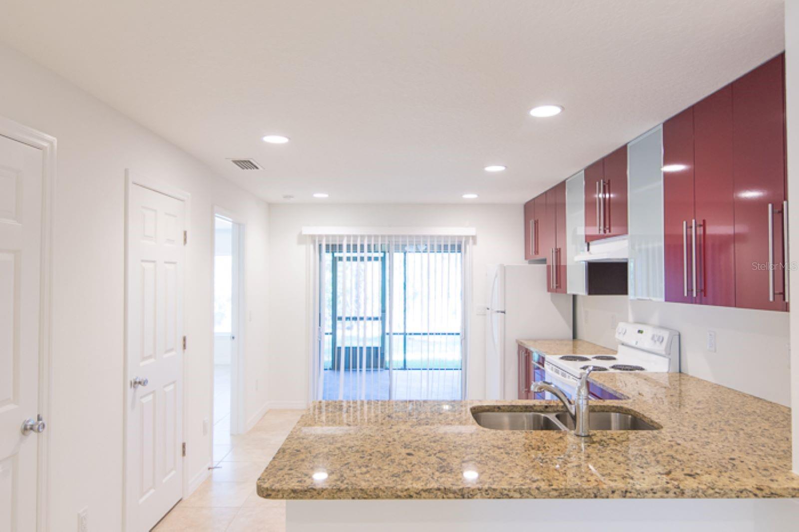175 PLAIN VIEW DR #B — photo 8