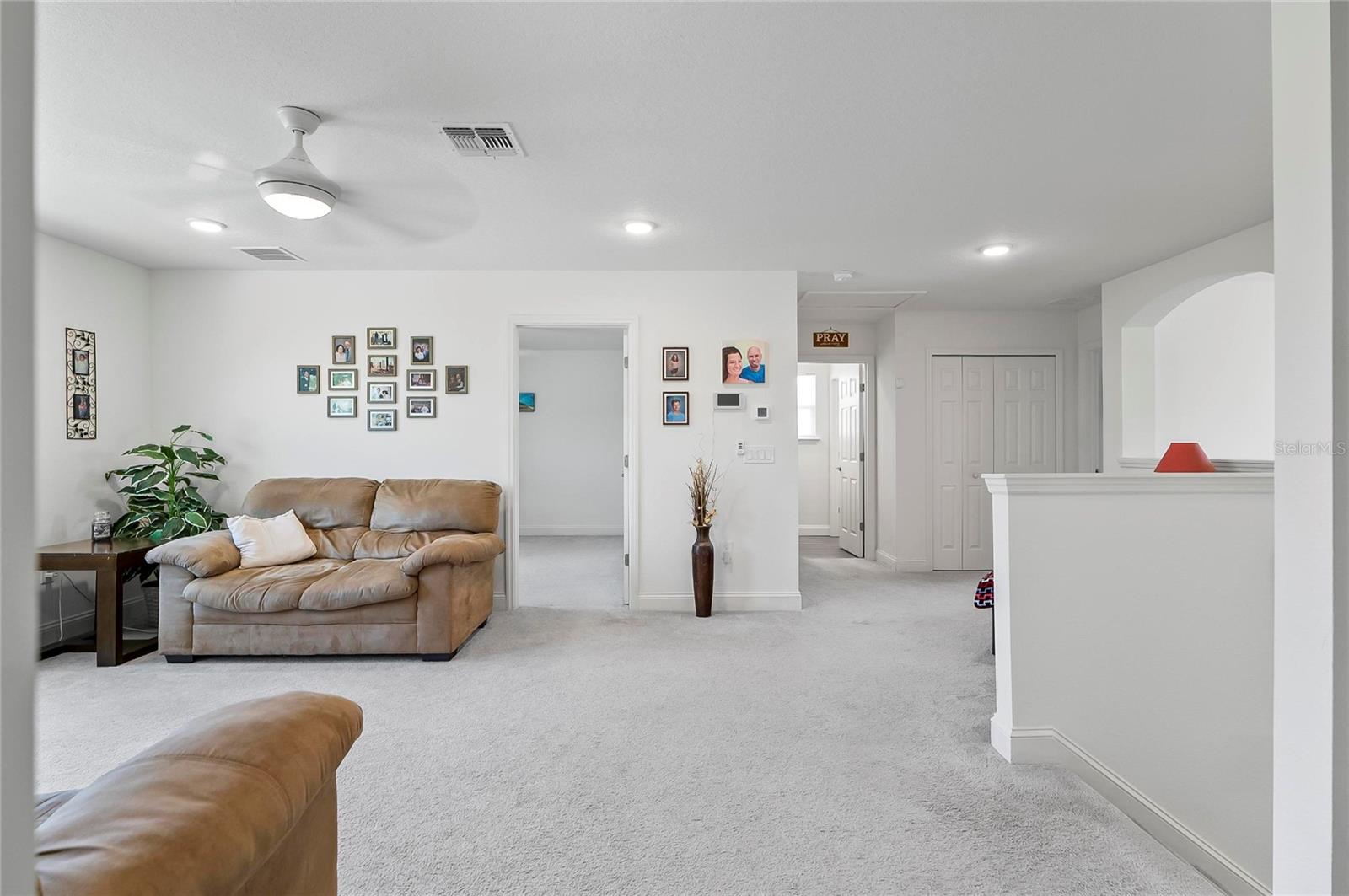 40 OAKLEAF WAY — photo 11