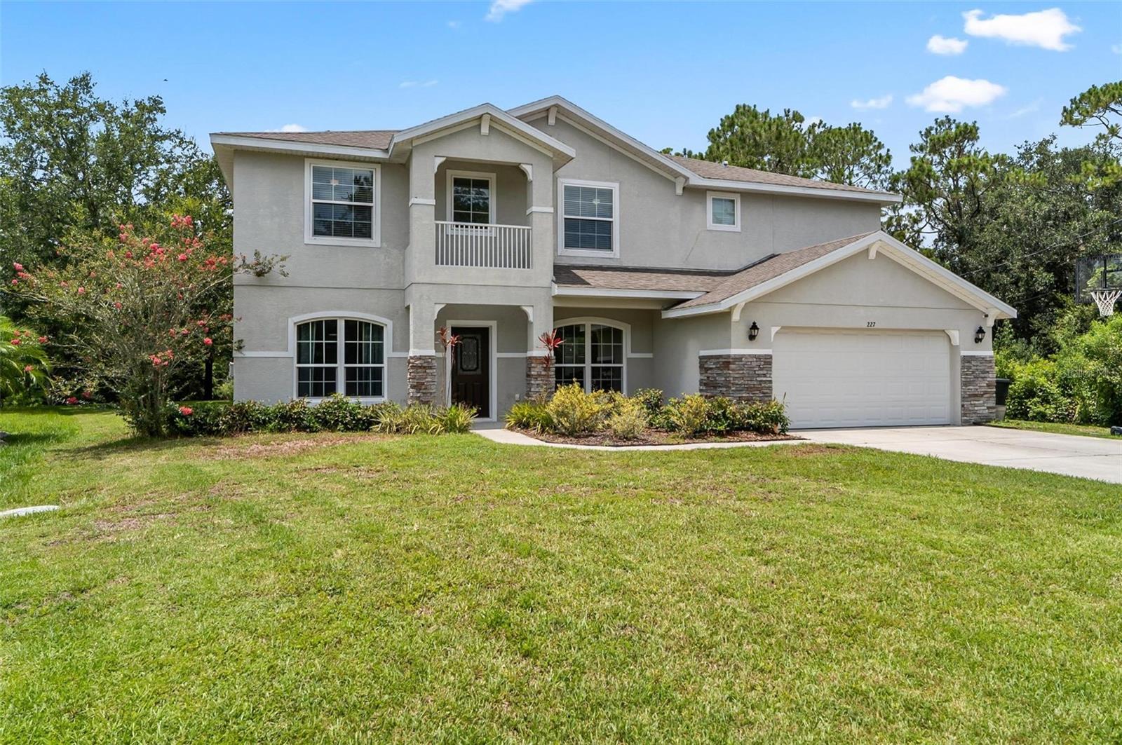 227 BIRCHWOOD DR