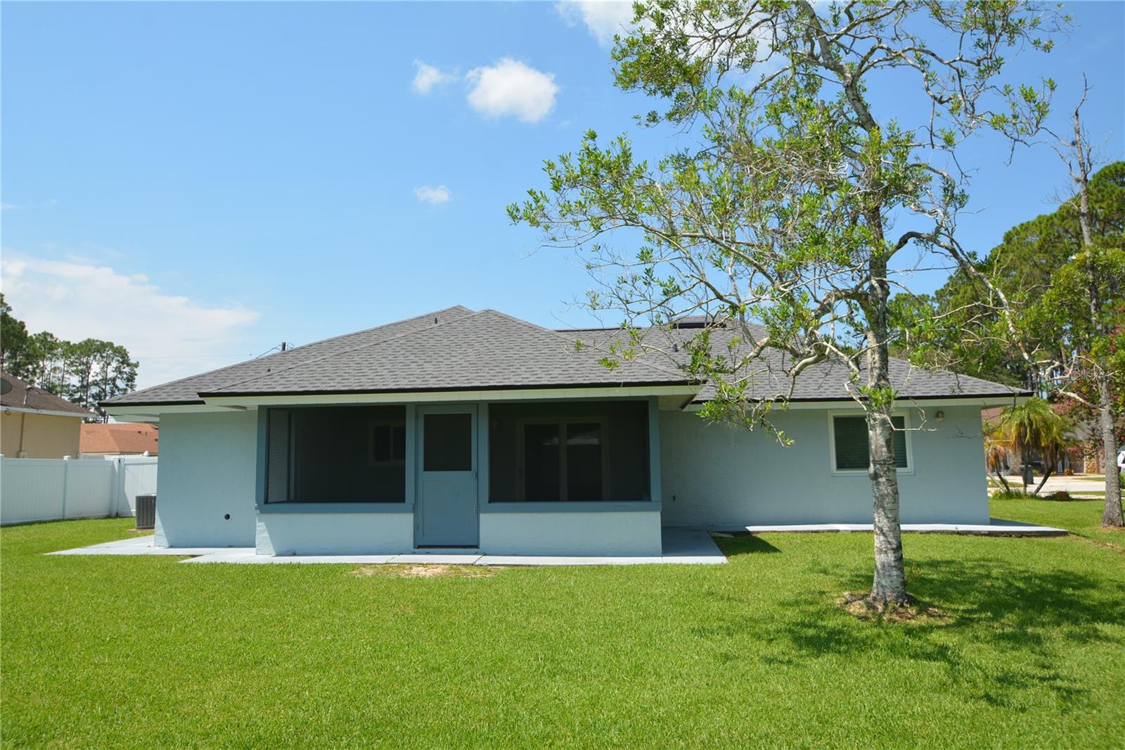 14 BOLLING LN — photo 2