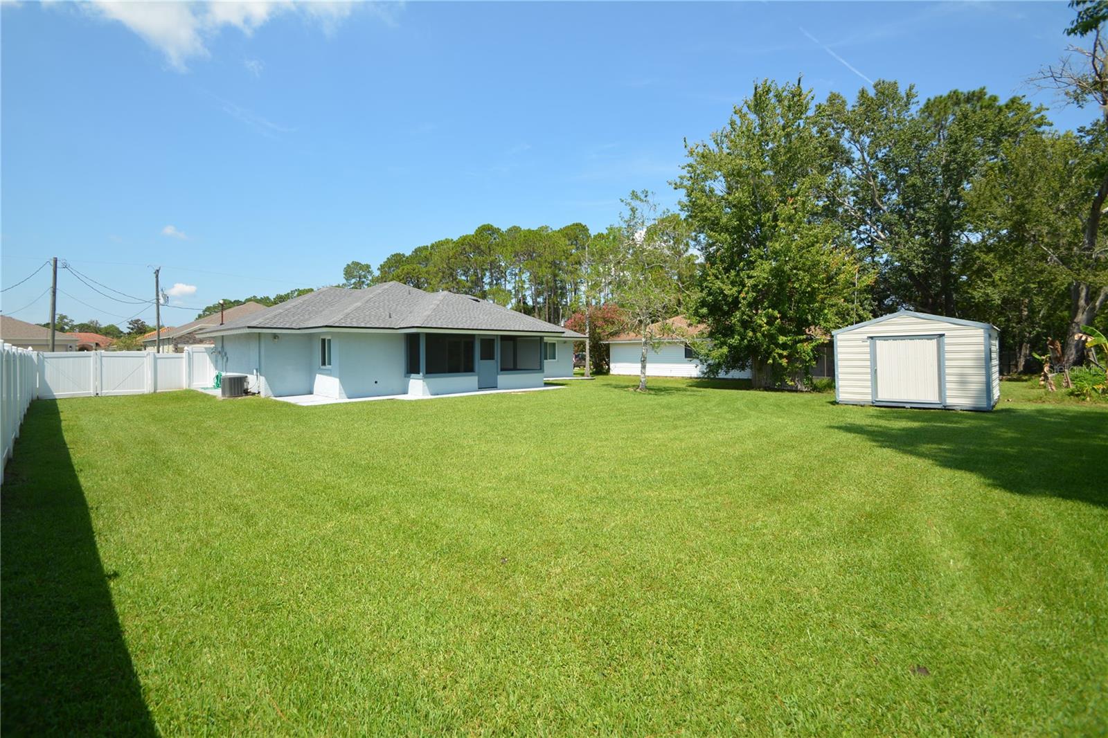 14 BOLLING LN — photo 3