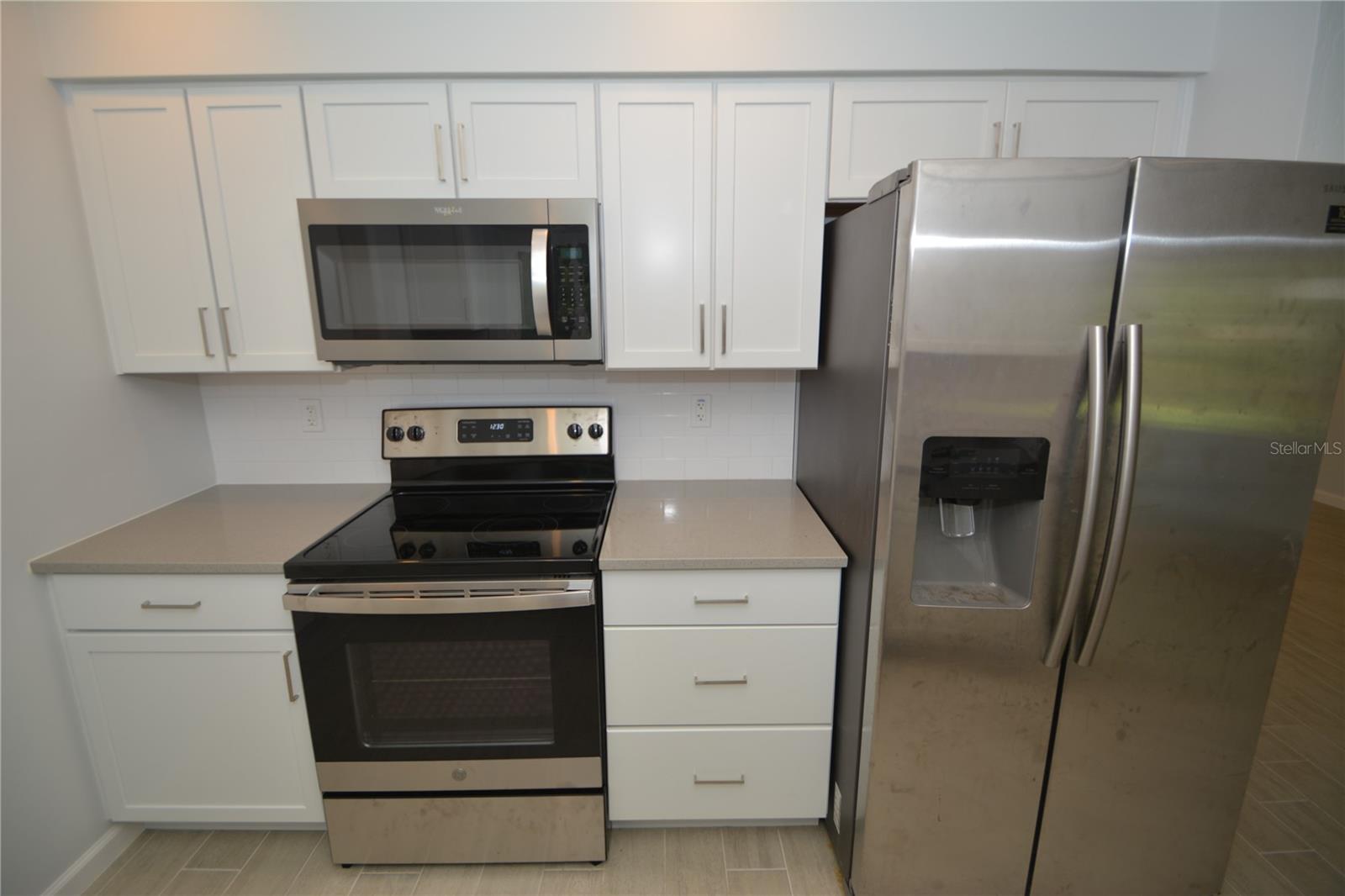 14 BOLLING LN — photo 10