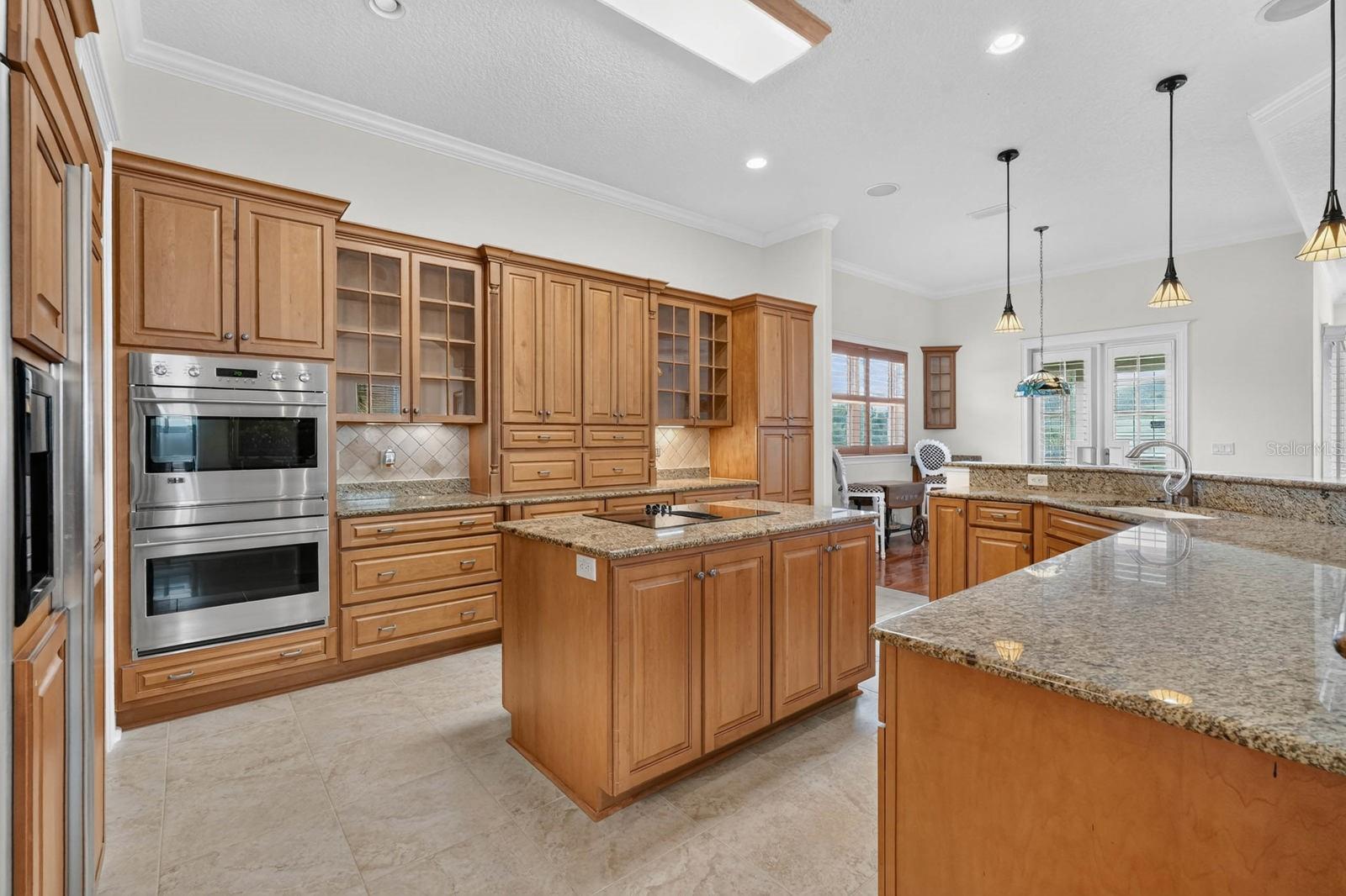 303 YACHT HARBOR DR — photo 3