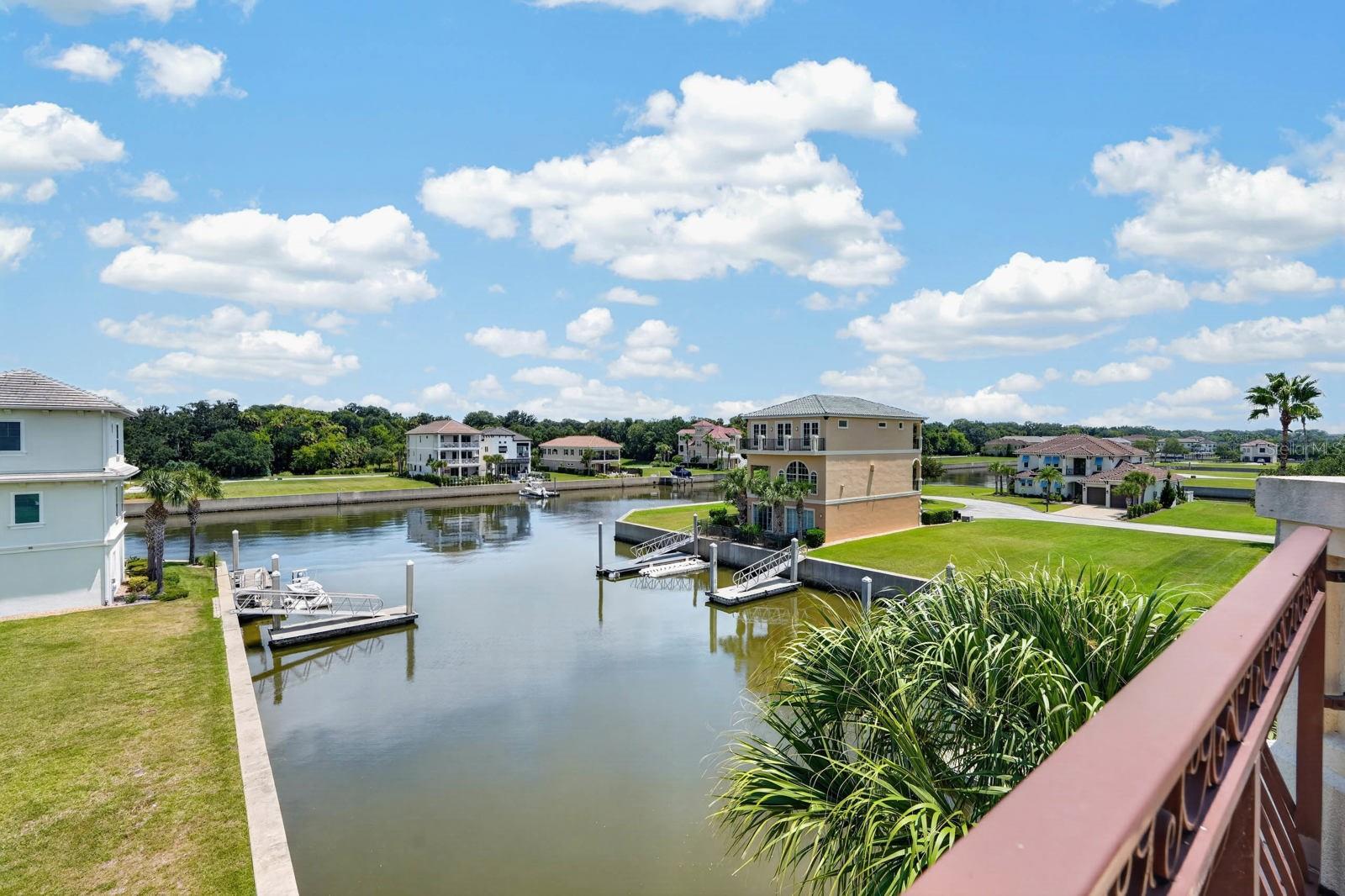 303 YACHT HARBOR DR — photo 6