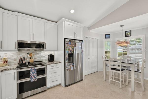 54 SHINNECOCK DR — photo 12