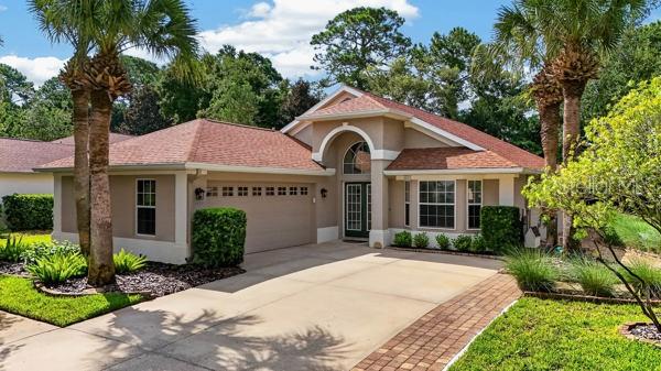54 SHINNECOCK DR
