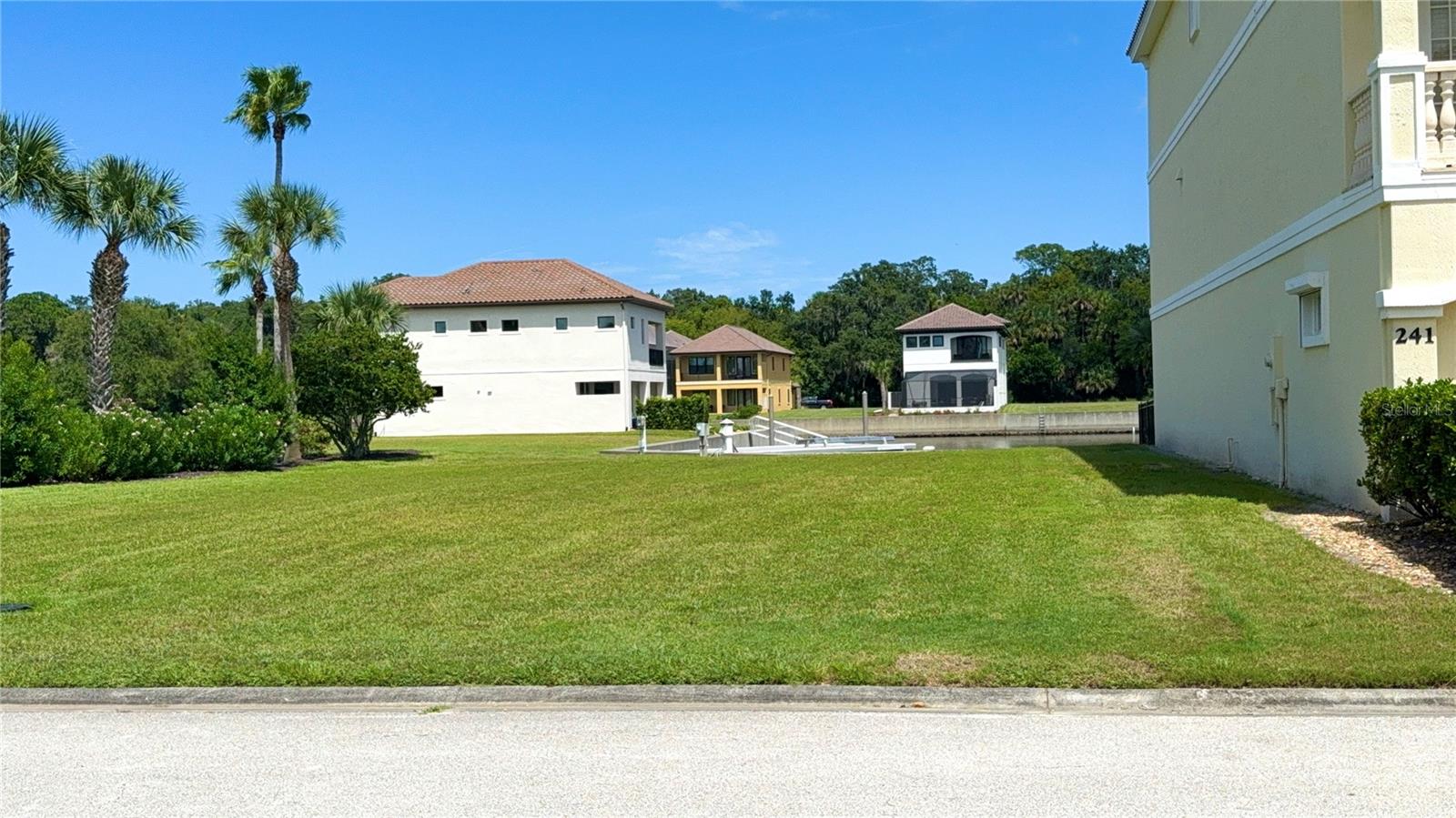 243 YACHT HARBOR DR — photo 6