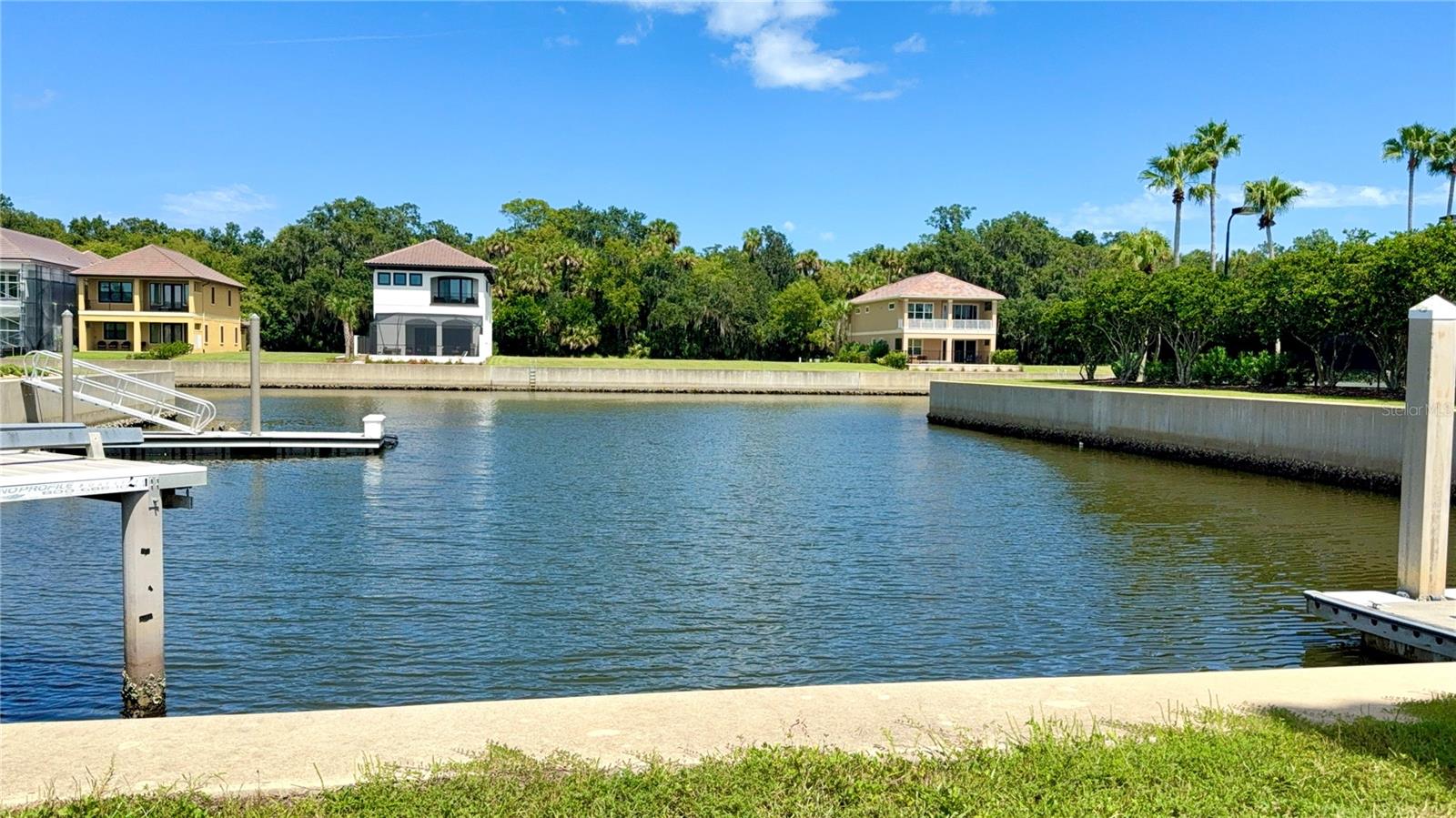 243 YACHT HARBOR DR