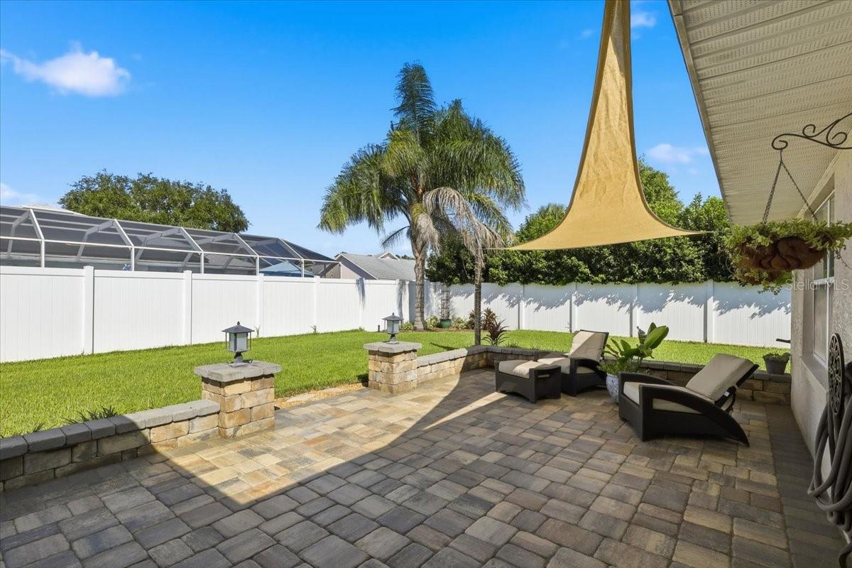 13 BURNHAM LN — photo 2