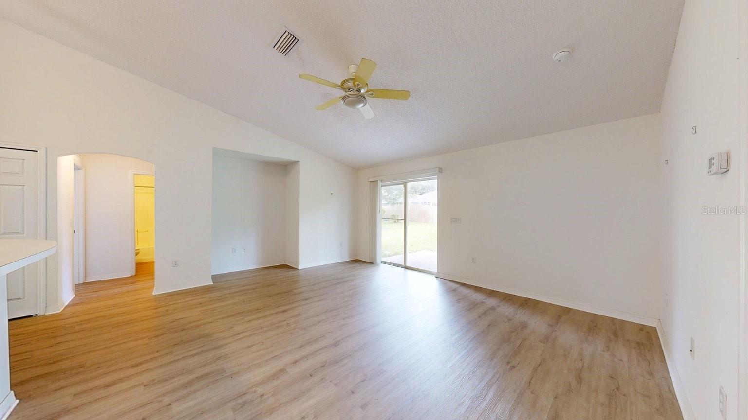 14 FERNMILL LN — photo 12