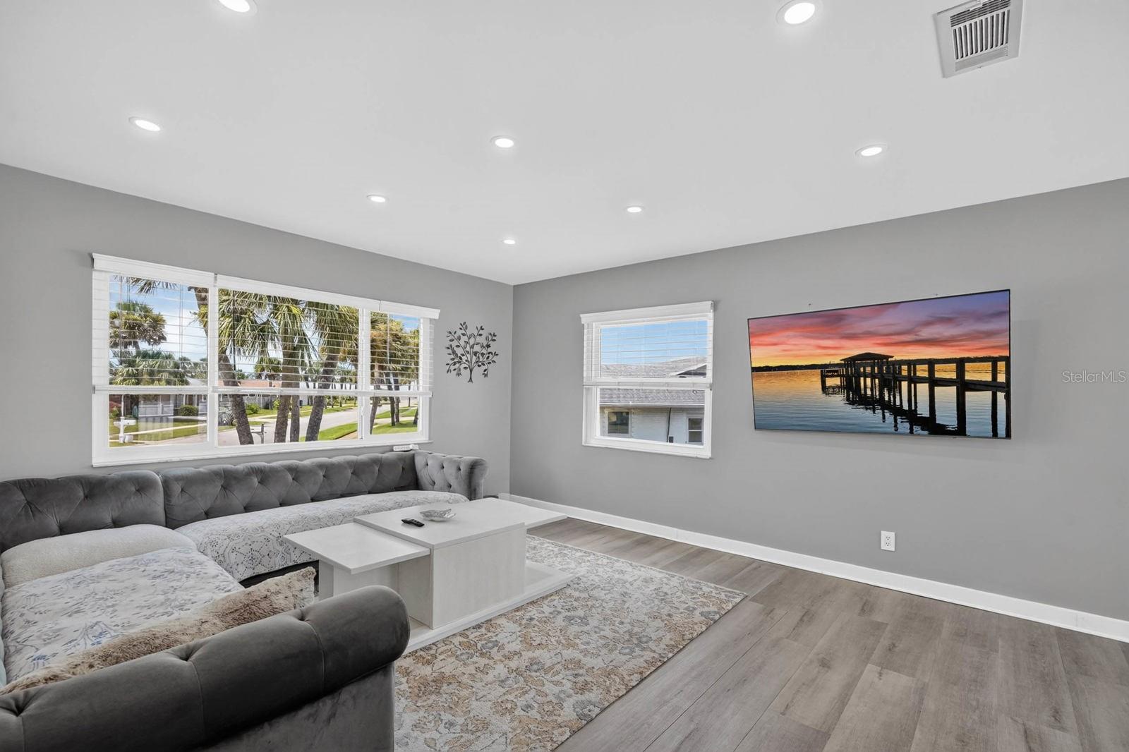 10 TIPPERARY LN — photo 8