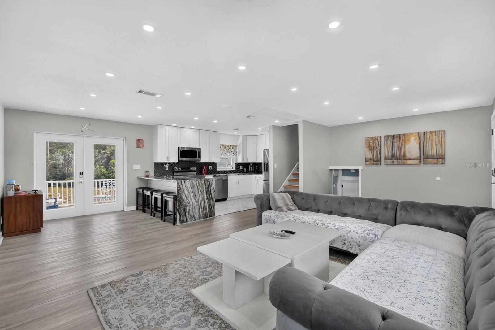 10 TIPPERARY LN — photo 10