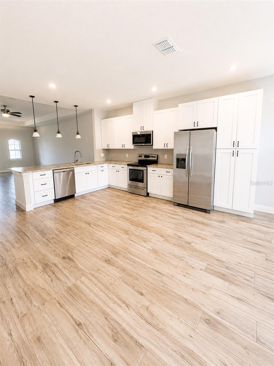 20 ETON LN #A & B — photo 6