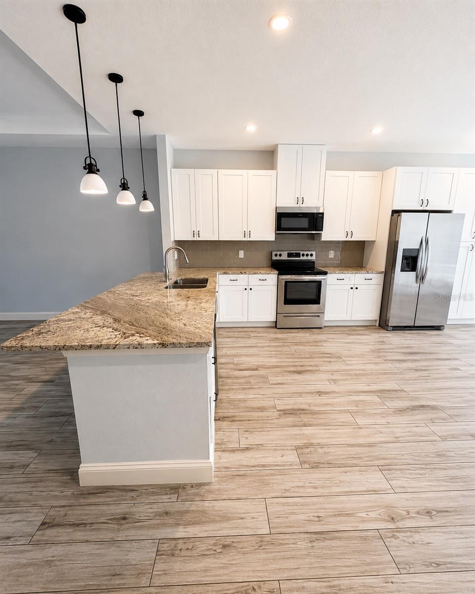 20 ETON LN #A & B — photo 8