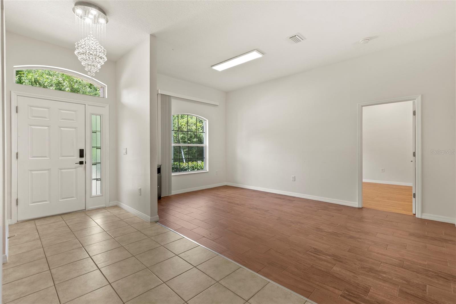 44 FURNESS PL — photo 11