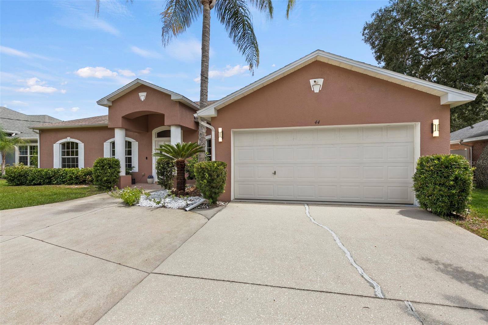 44 FURNESS PL — photo 4