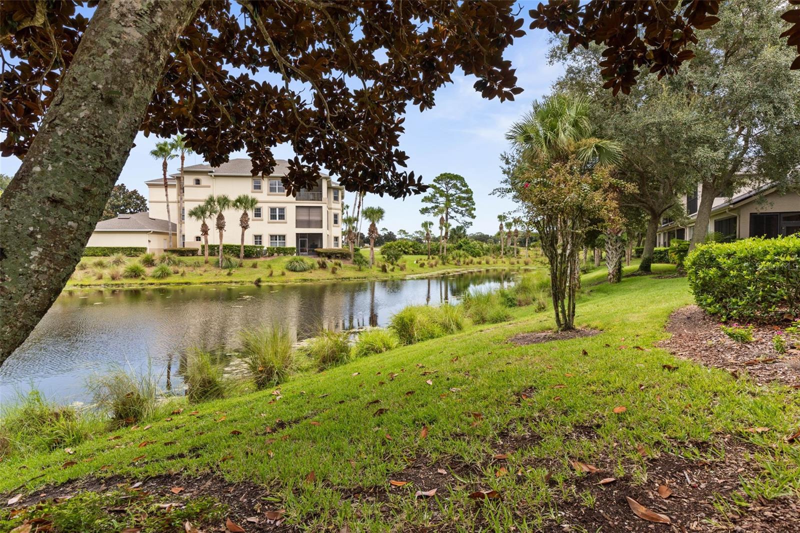7 RIVER LANDING DR — photo 11