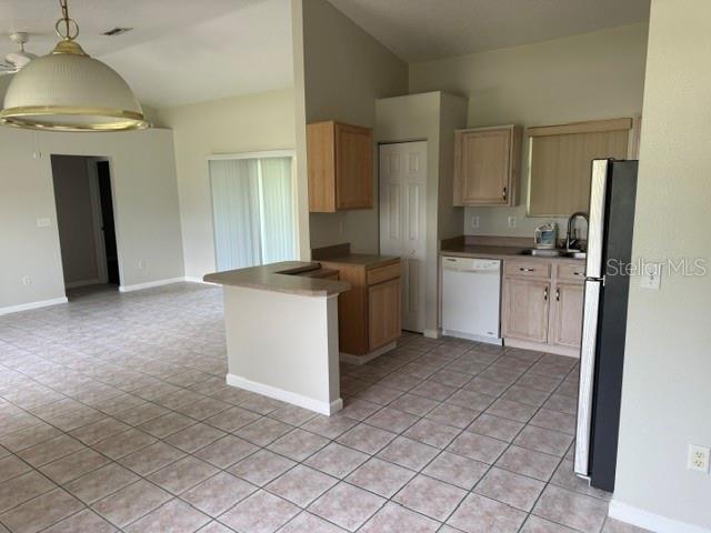 9 ROCKET LN — photo 2