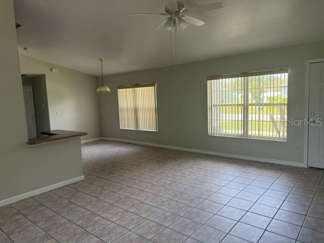 9 ROCKET LN — photo 4