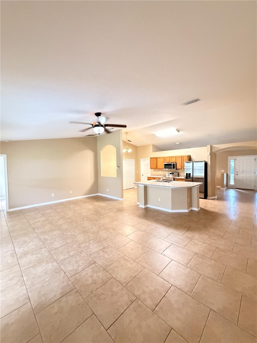 63 RICHMOND DR. — photo 8