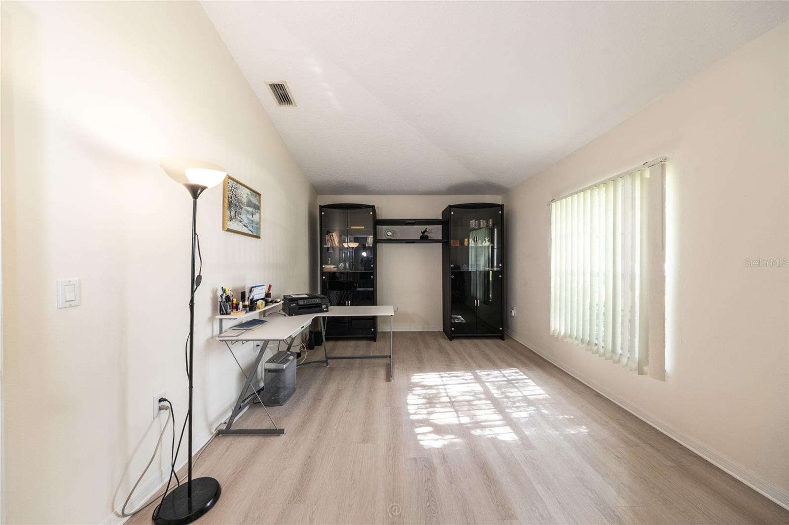 77 RAMBLEWOOD DR — photo 3