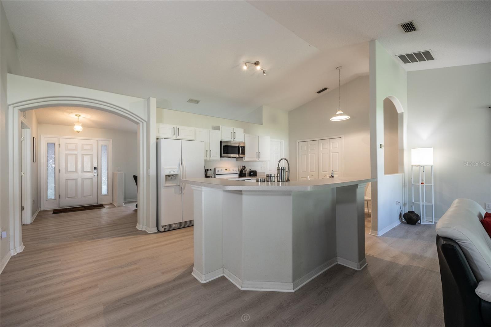77 RAMBLEWOOD DR — photo 4