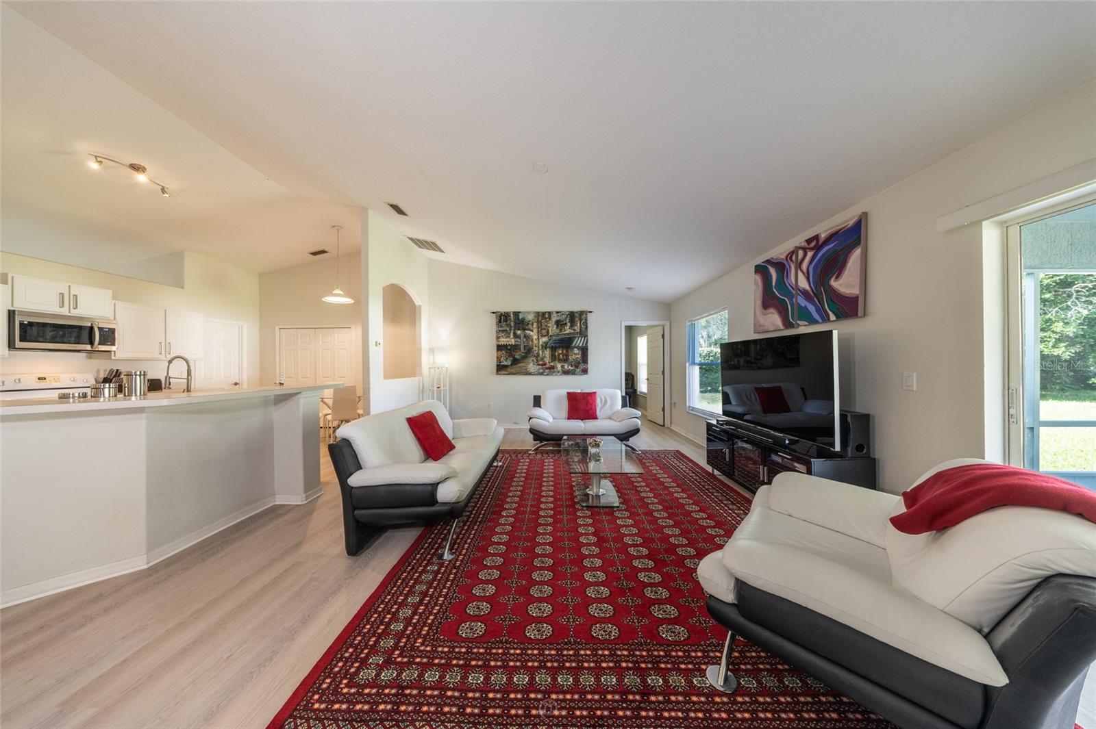77 RAMBLEWOOD DR — photo 8