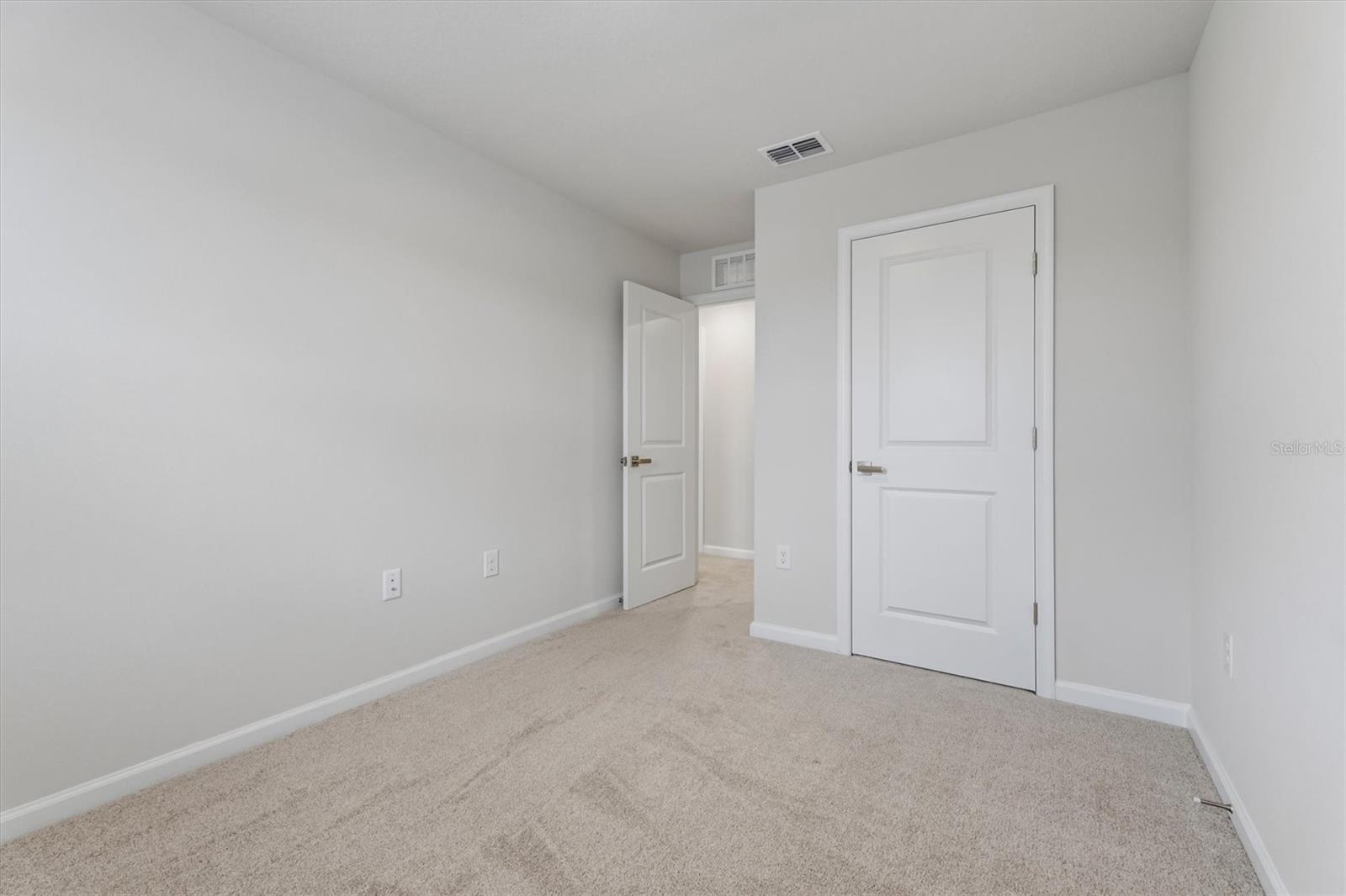 19 ALEXANDER LN — photo 12