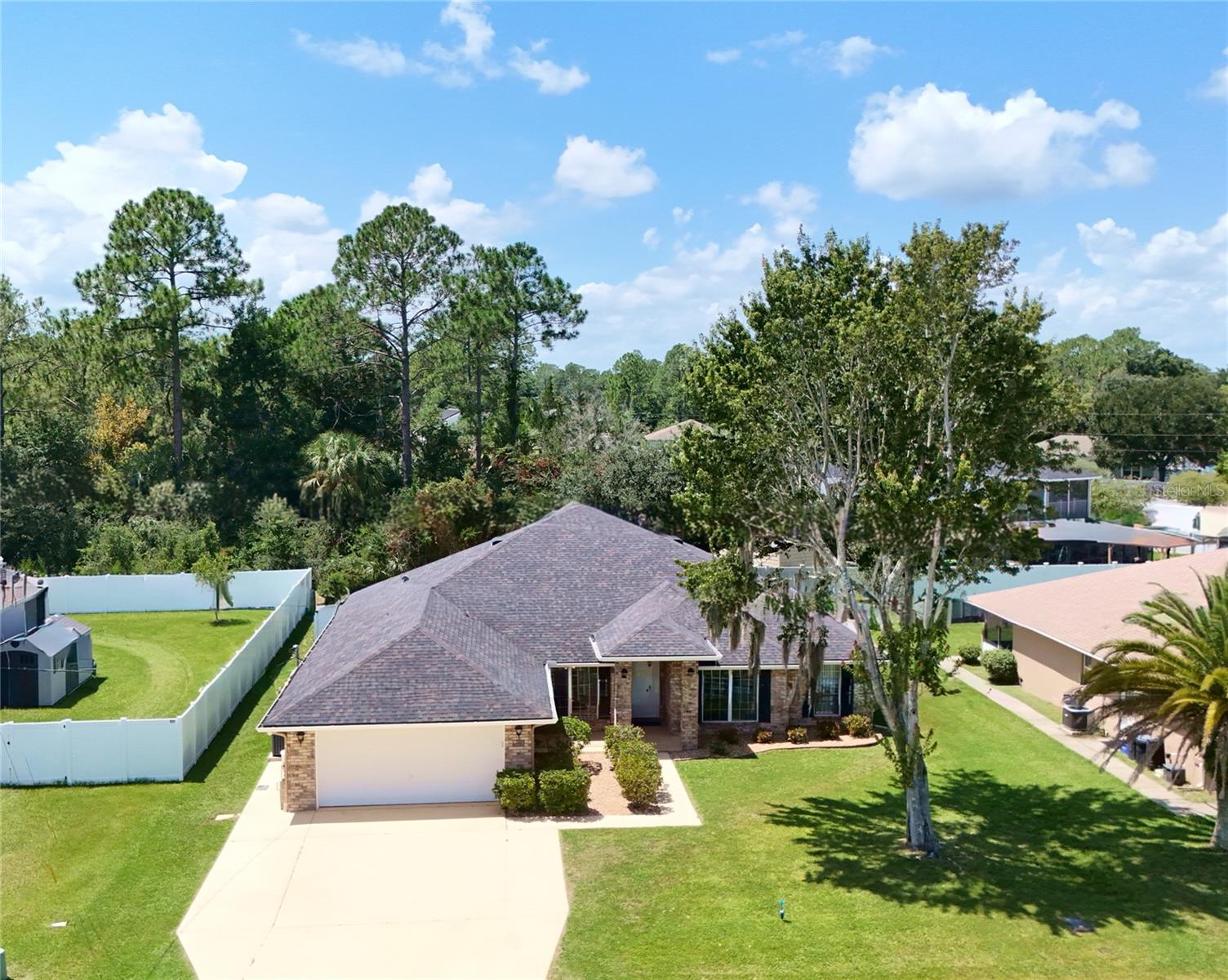 38 PRINCESS ROSE DR — photo 2