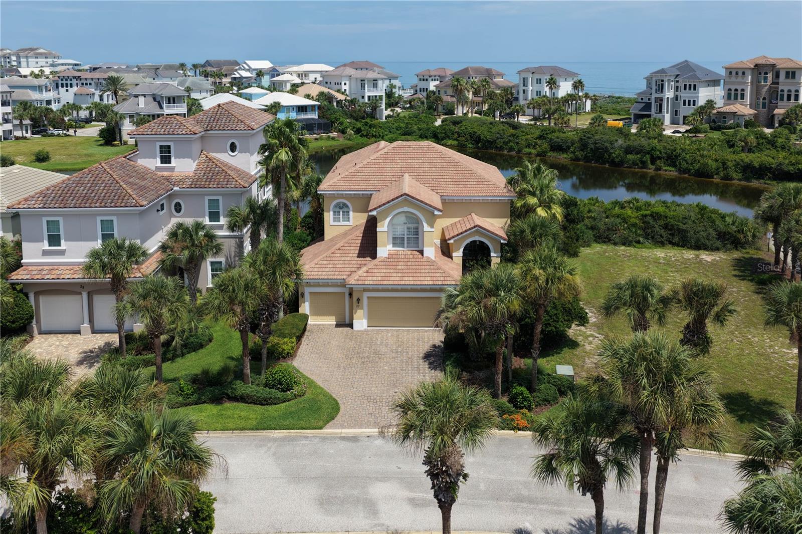27 SANDPIPER LN
