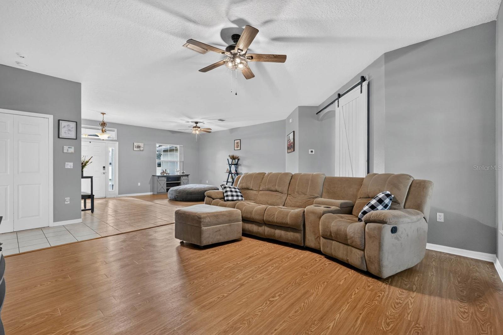 100 FLAMINGO DR — photo 12