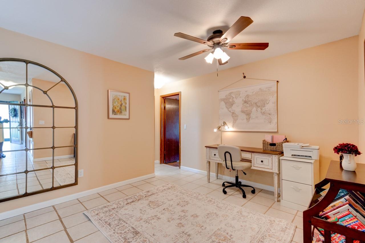 16 LAUREL OAKS CIR — photo 12