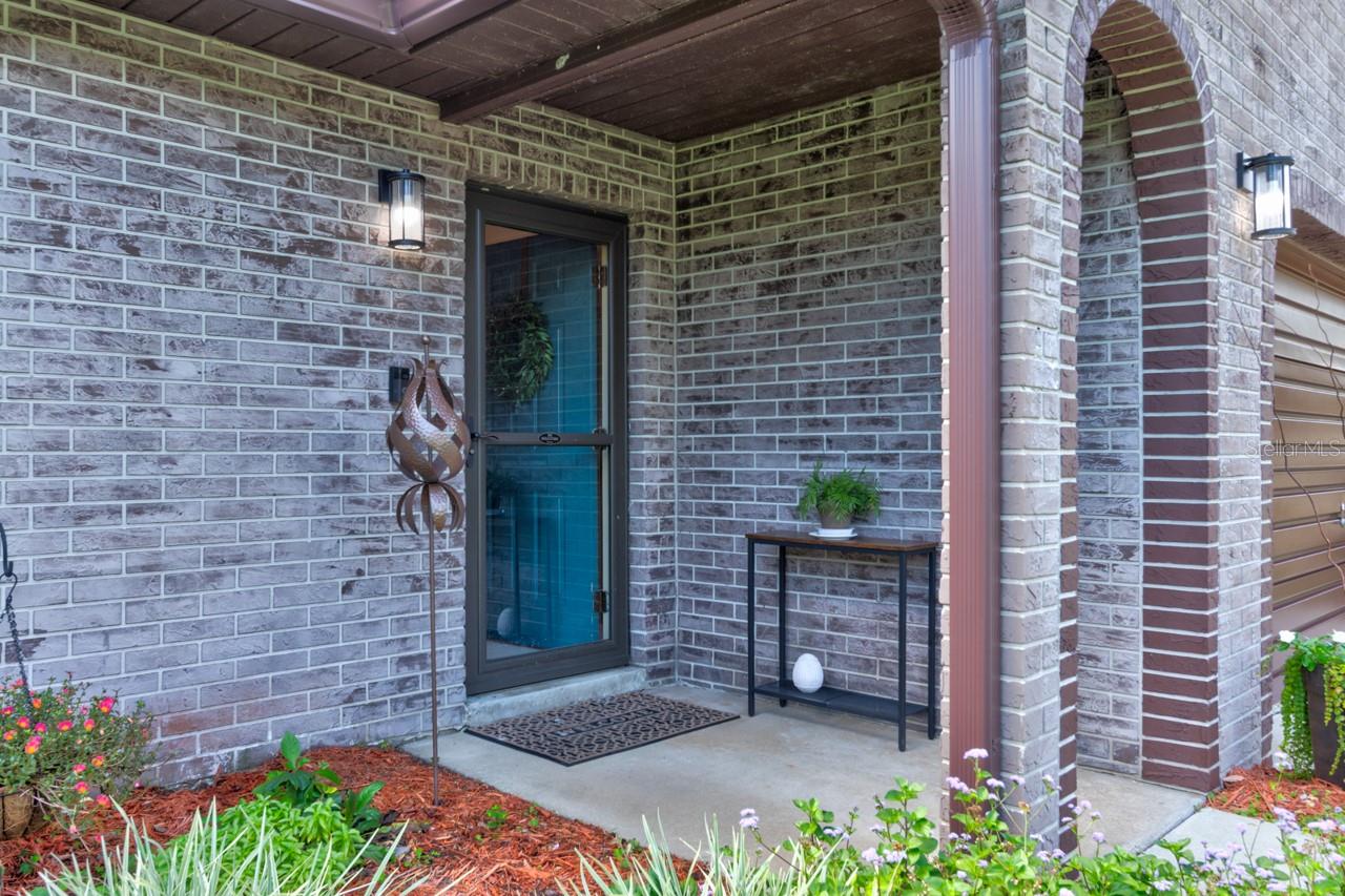 16 LAUREL OAKS CIR — photo 3
