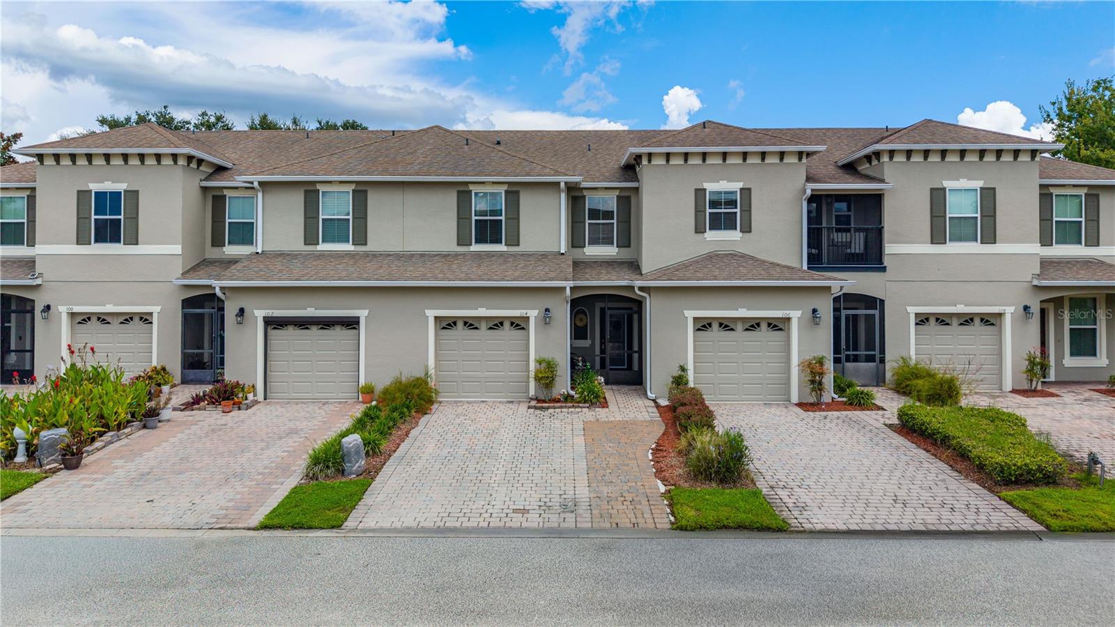 104 MISTY GLEN LN