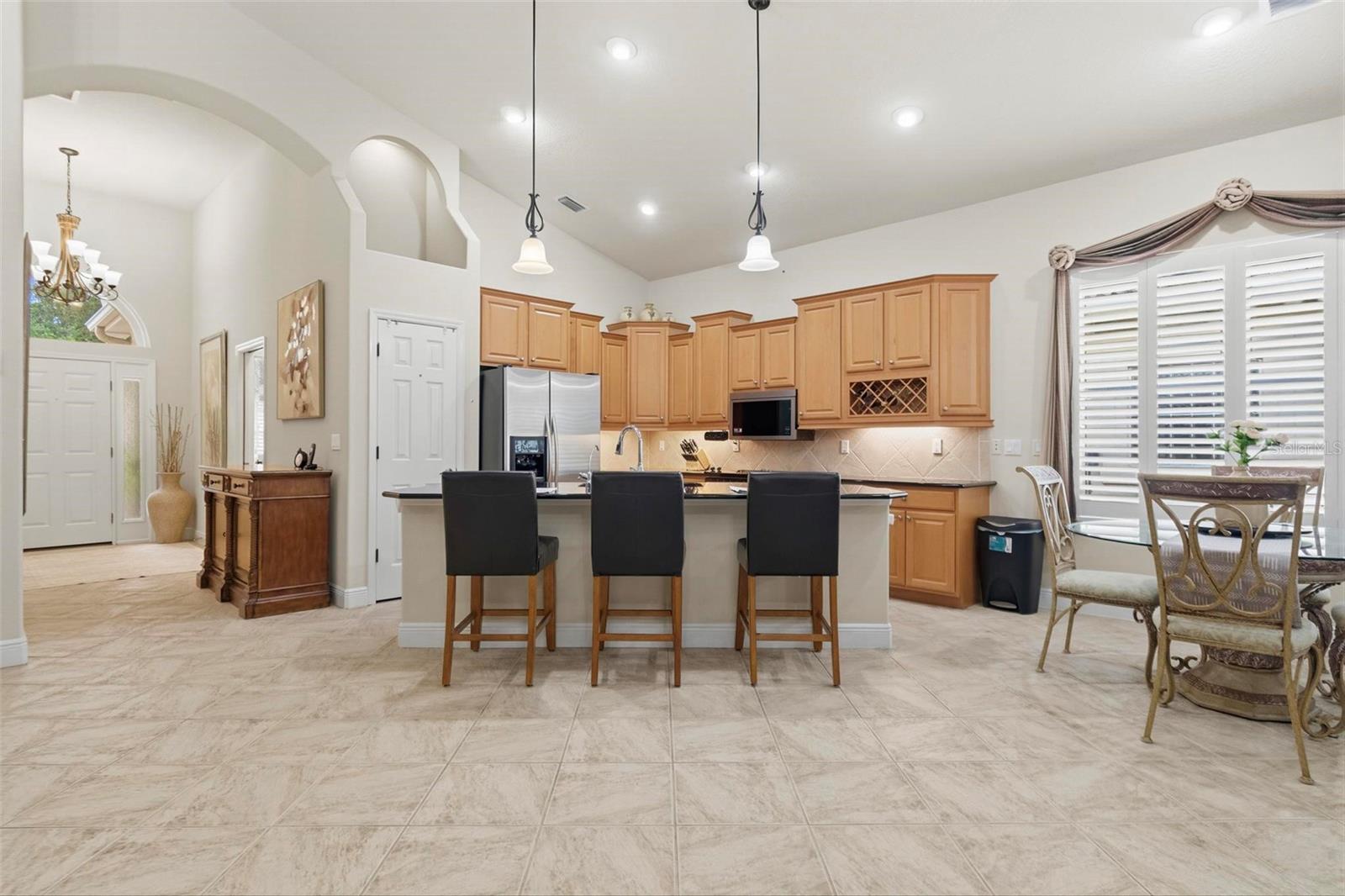 19 VILLAGE VIEW DR — photo 5