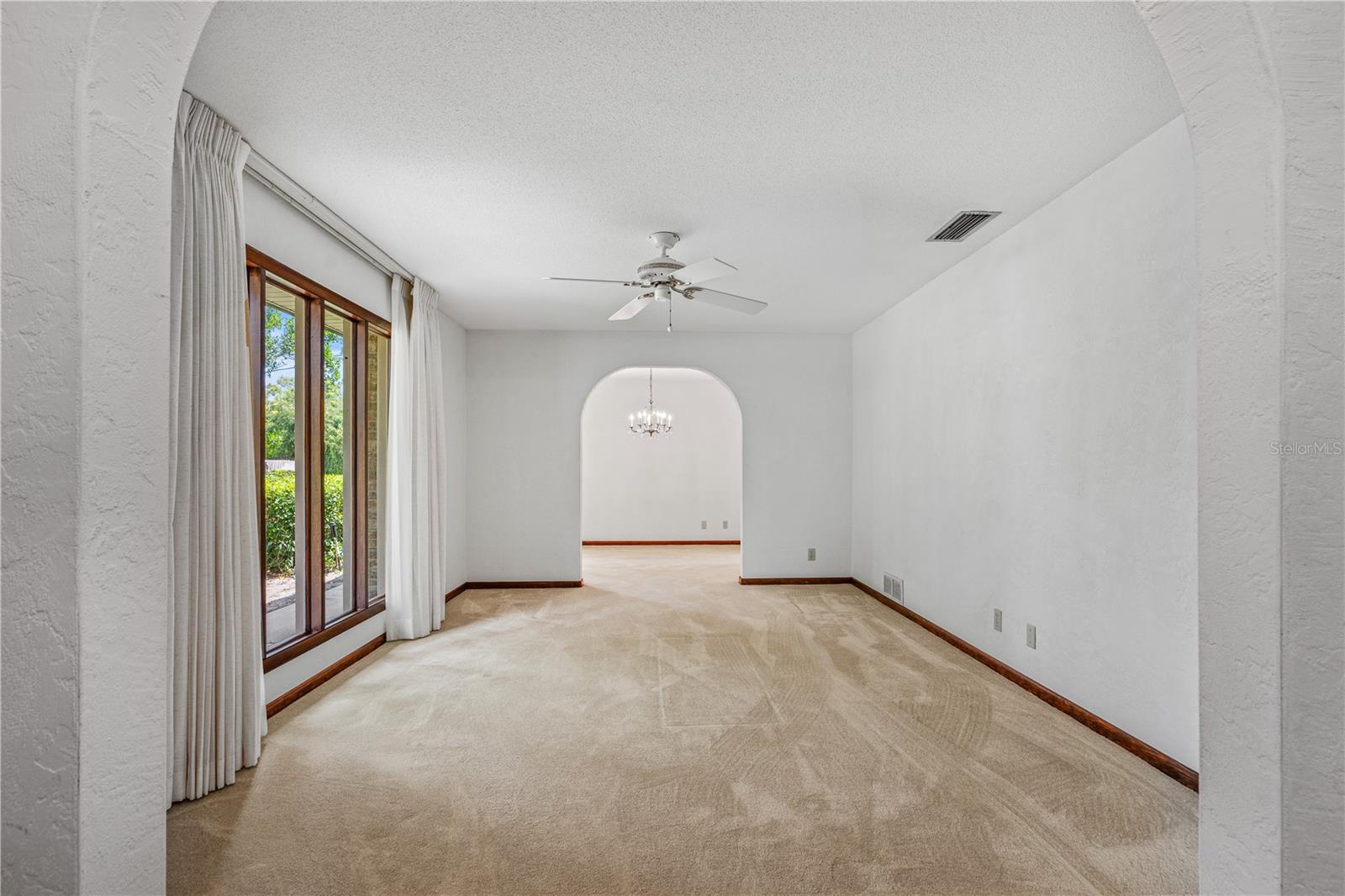 82 S ST ANDREWS DR — photo 10